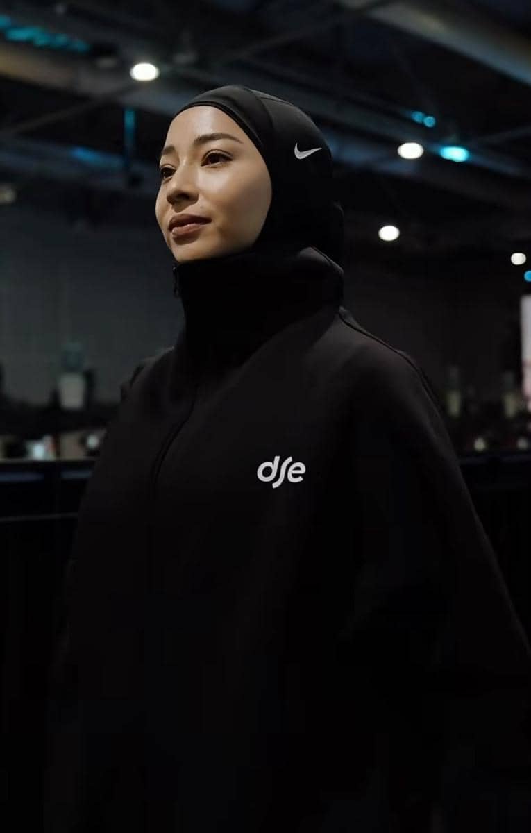 OOTD lari hijab ala Nikita Willy