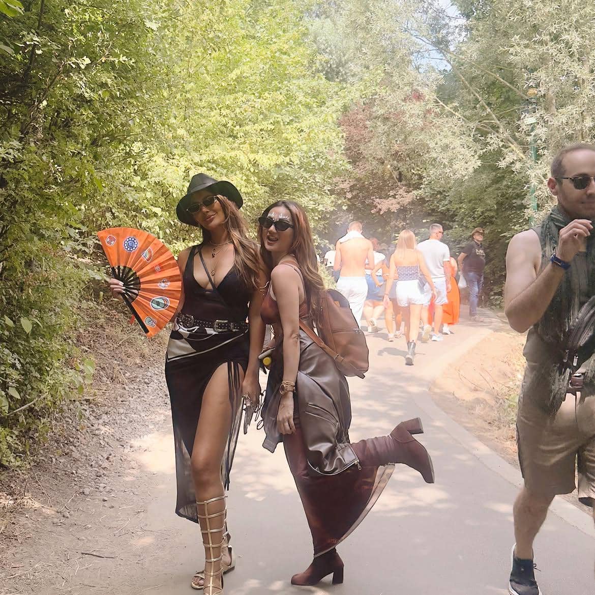 Tengku Dewi Putri nonton Tomorrowland di Belgium
