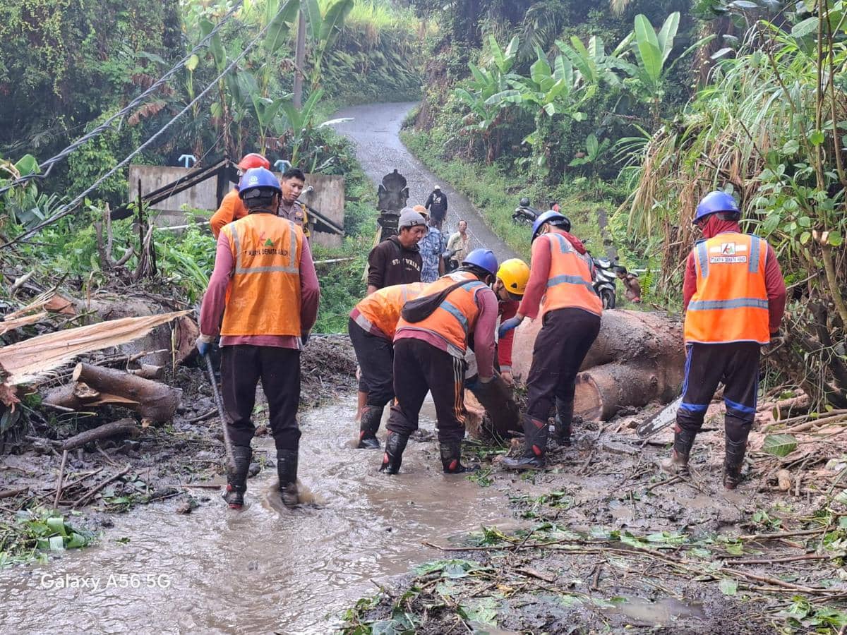 Hujan Tiga Hari Picu 22 Bencana di Karangasem