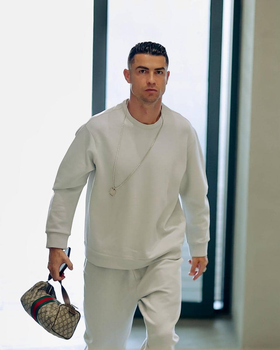 Cristiano Ronaldo dalam potret yang dibagikan melalui akun Instagram pribadinya, @cristiano, pada unggahan media sosial.