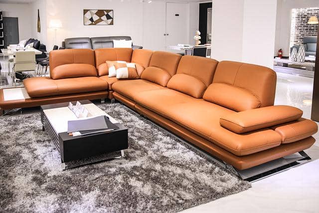 ilustrasi sofa warna terakota