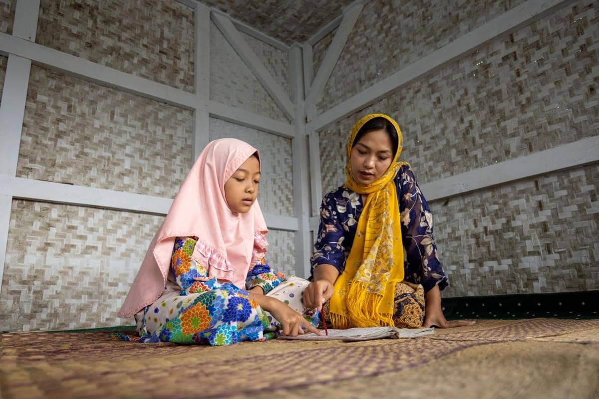 anak belajar di rumah