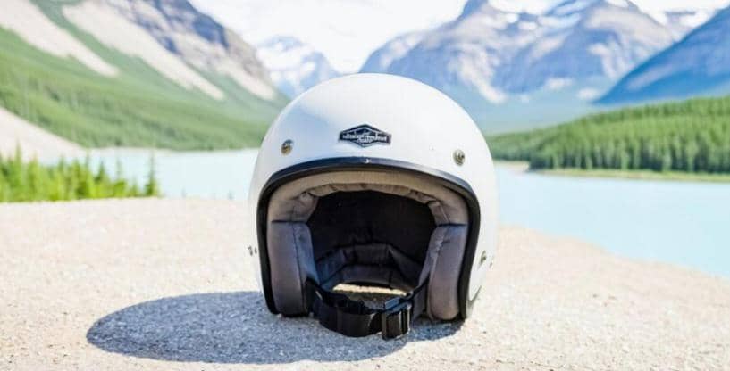 helm (vecteezy.com/Anton Rysak)
