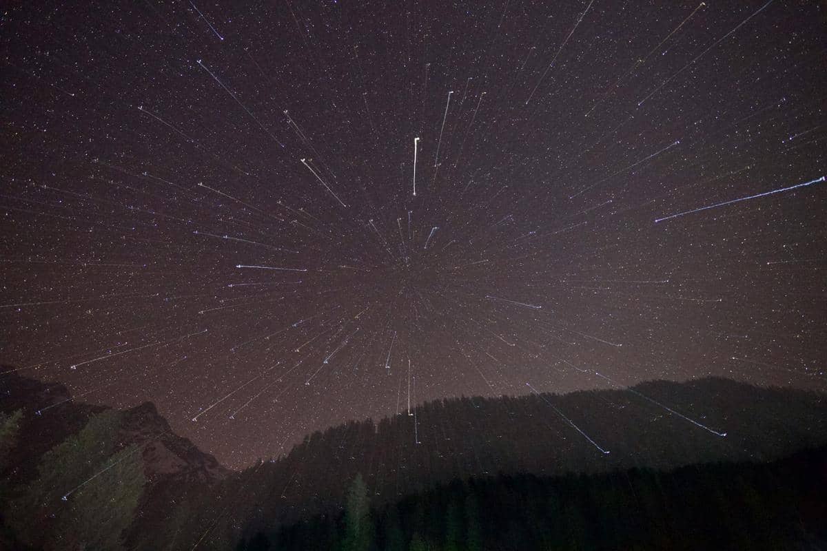Apakah Hujan Meteor Berbahaya bagi Bumi? Ini Faktanya Menurut Sains