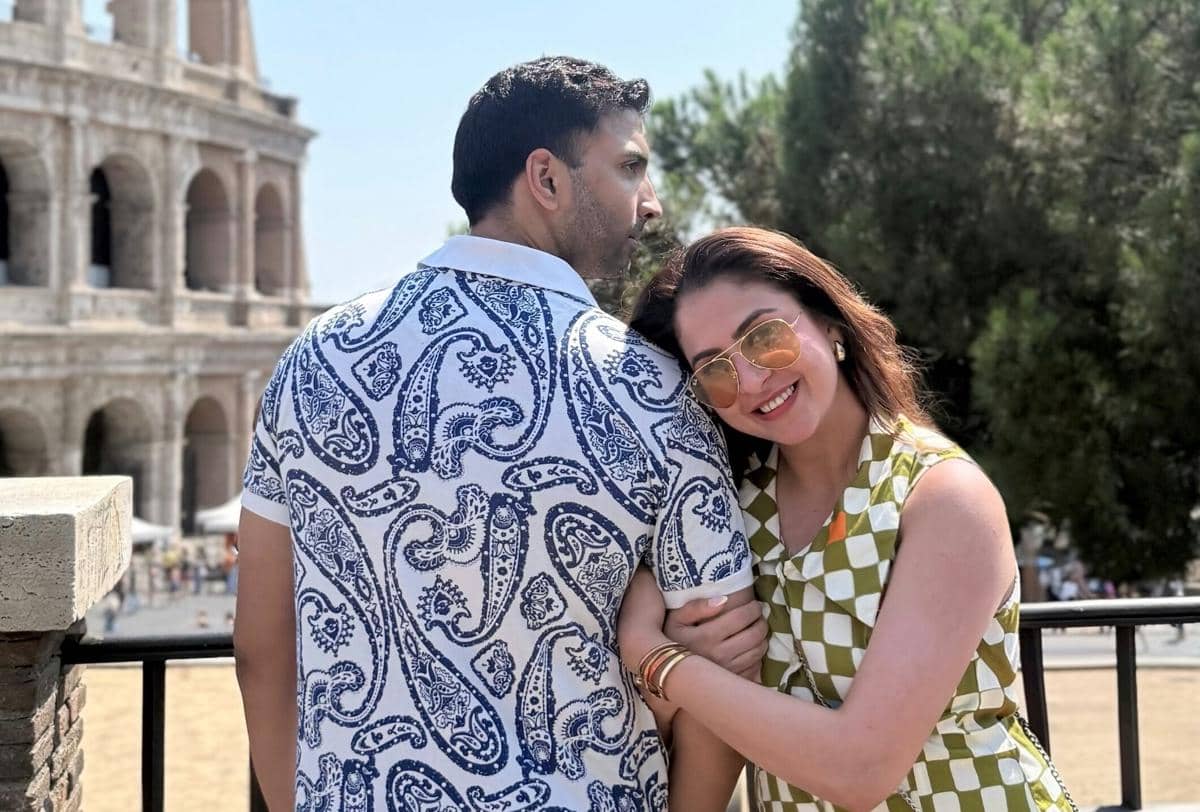 8 Momen Malvika Raaj Liburan di Roma, Romantis Bareng Suami