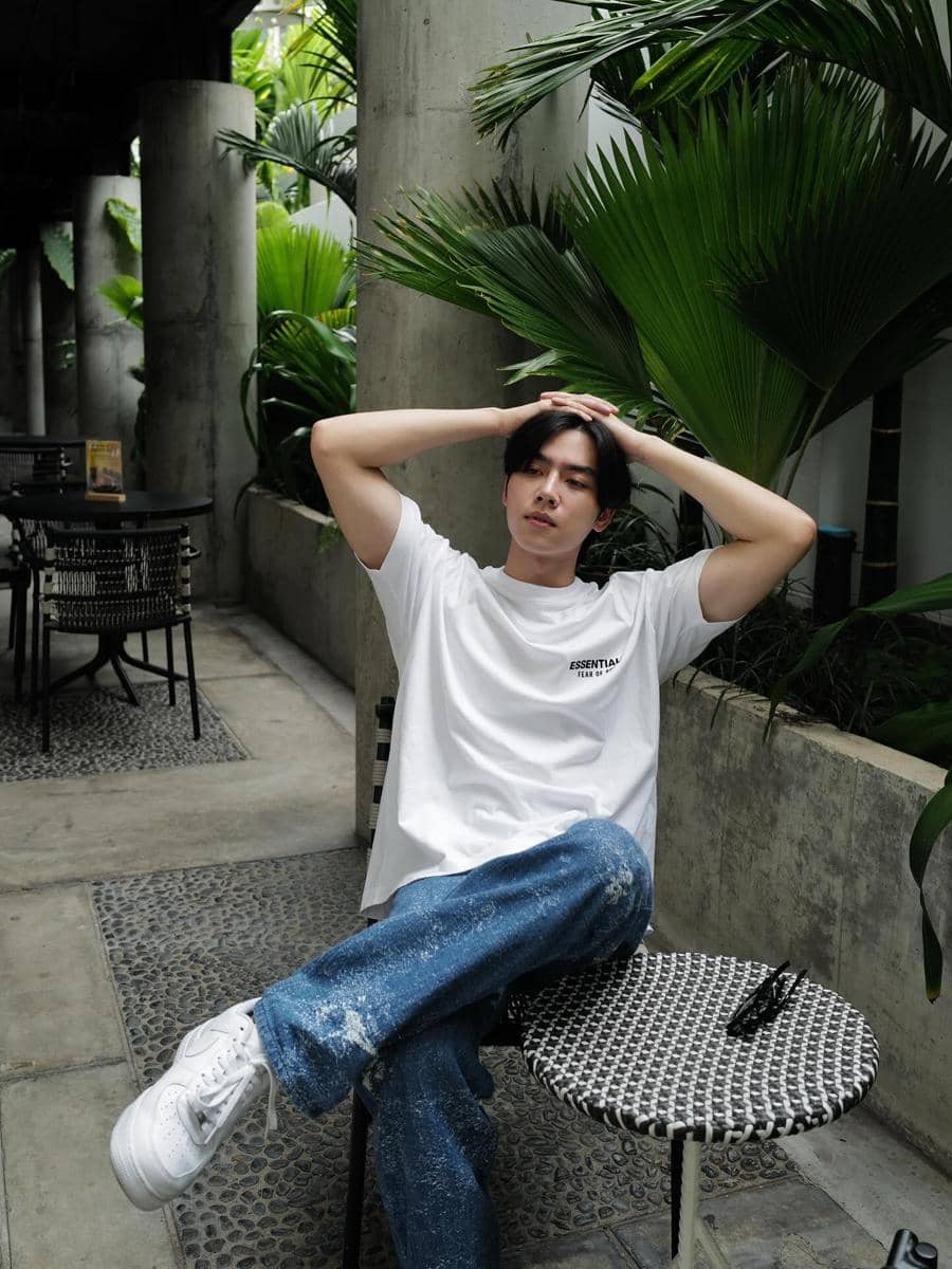 OOTD Pakai Sneakers ala Sunny Wannarat