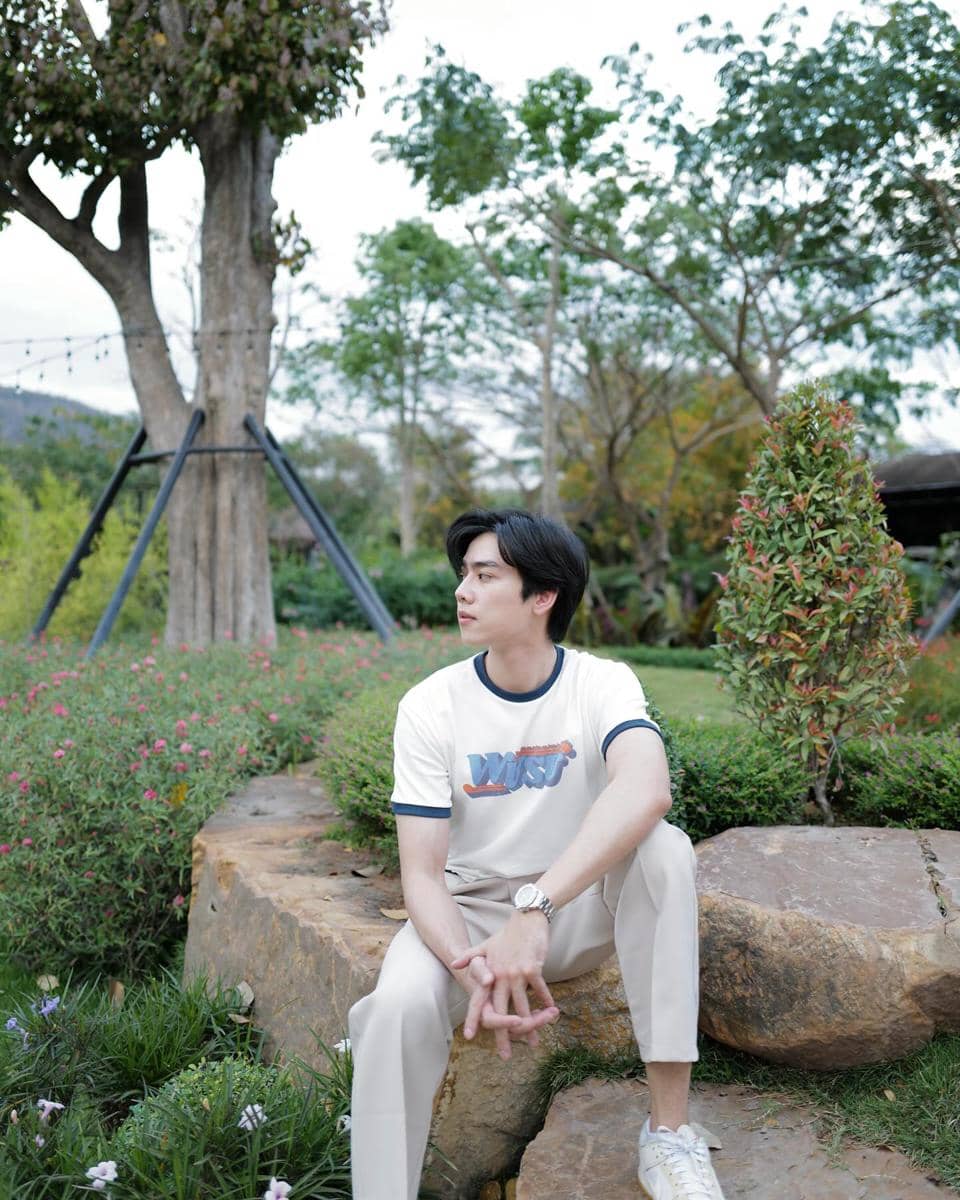OOTD Pakai Sneakers ala Sunny Wannarat