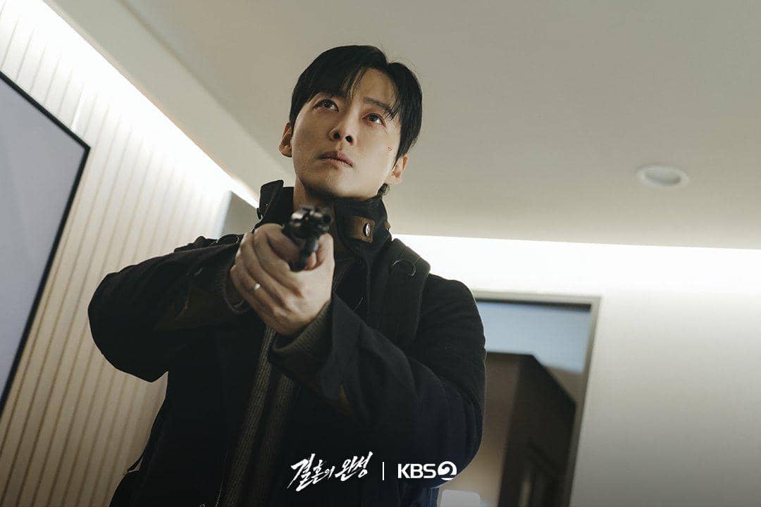 Namkoong Min di drakor The Husband