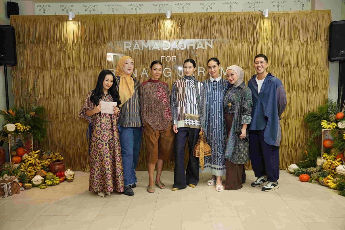 Koleksi Benang Jarum X Rama Dauhan "Hujan Bulan Juni"