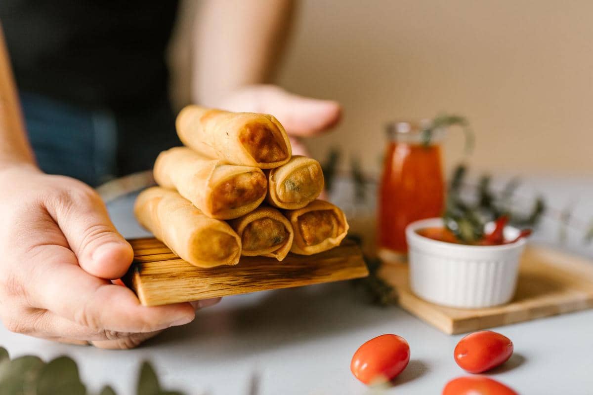 Resep Lumpia Beef Isi Telur dan Keju, Camilan Sore Favorit Anak-Anak