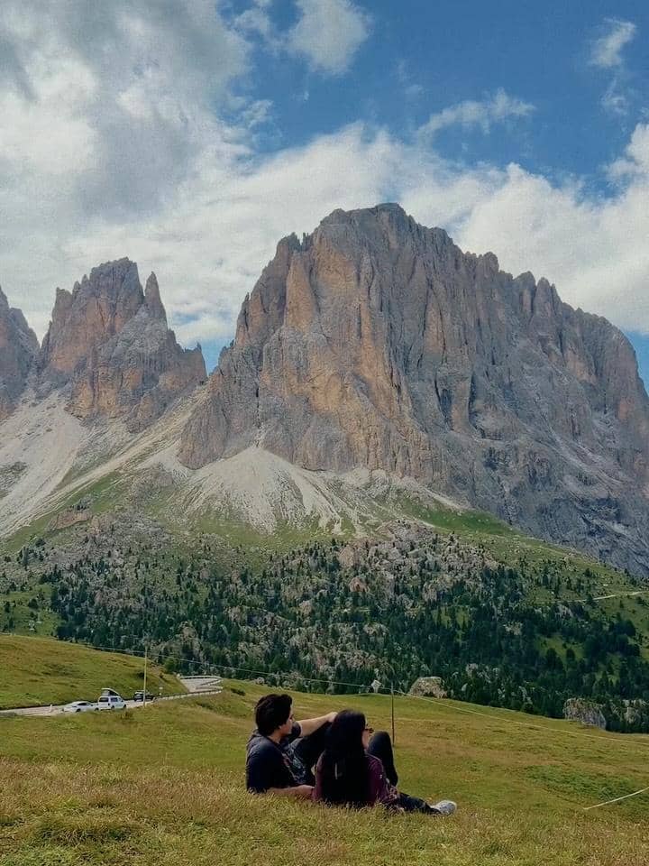 Natash Ryder menikmati alam Dolomites