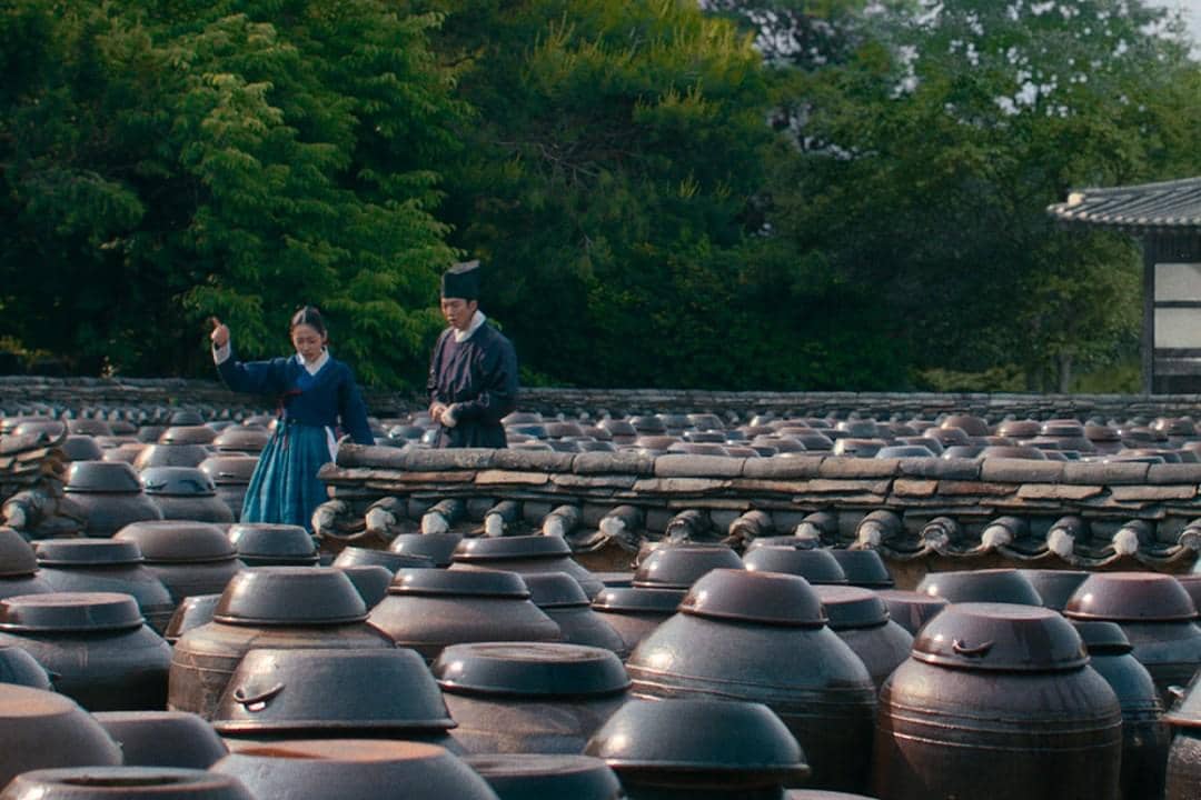 Still adegan drama Korea The East Palace produksi Netflix yang memperlihatkan salah satu momen dalam serial.