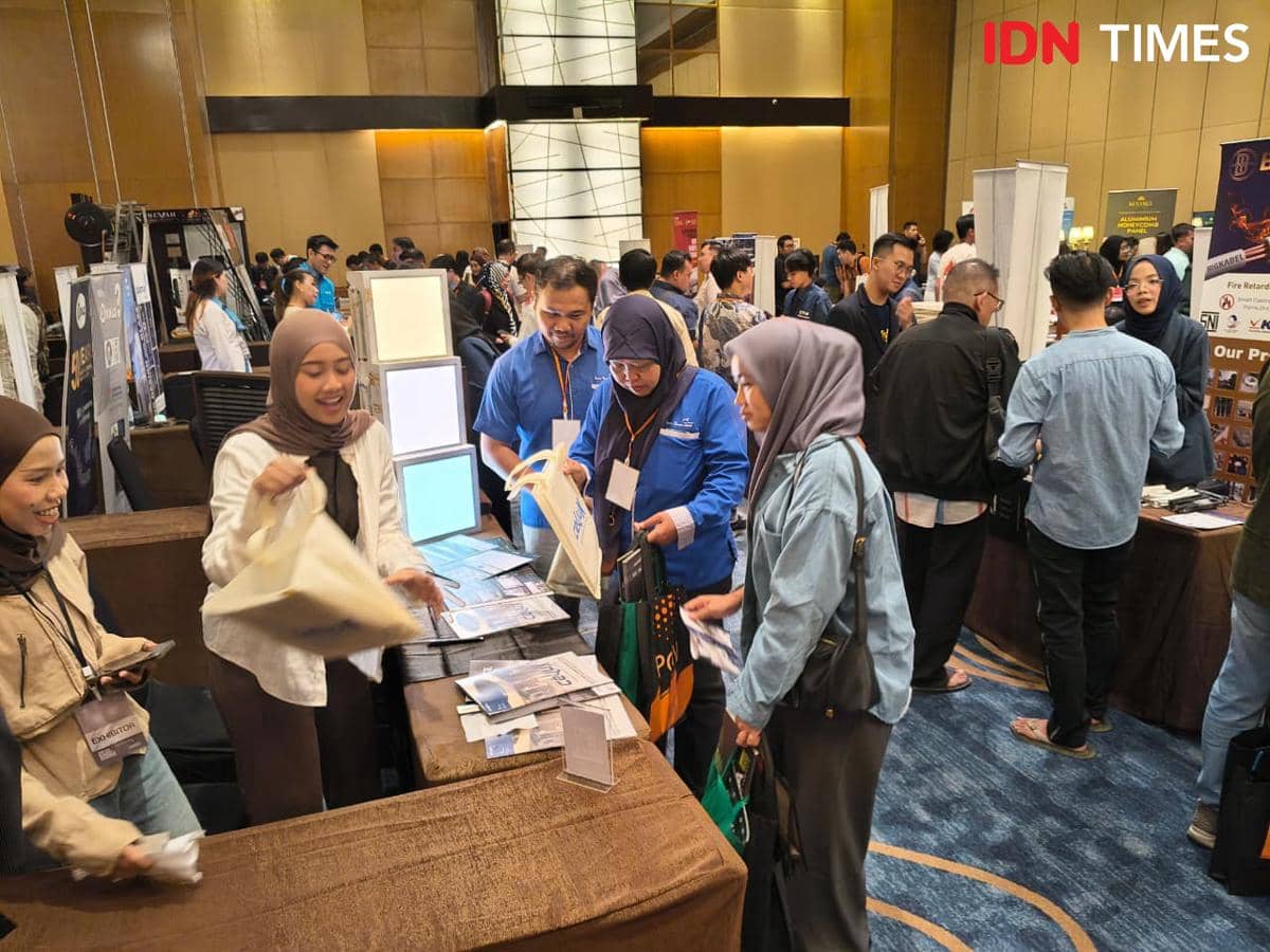 Suasana konferensi pers Build Next Medan di Aryaduta Medan pada Rabu, 28 Juli 2026, bersama perwakilan acara.