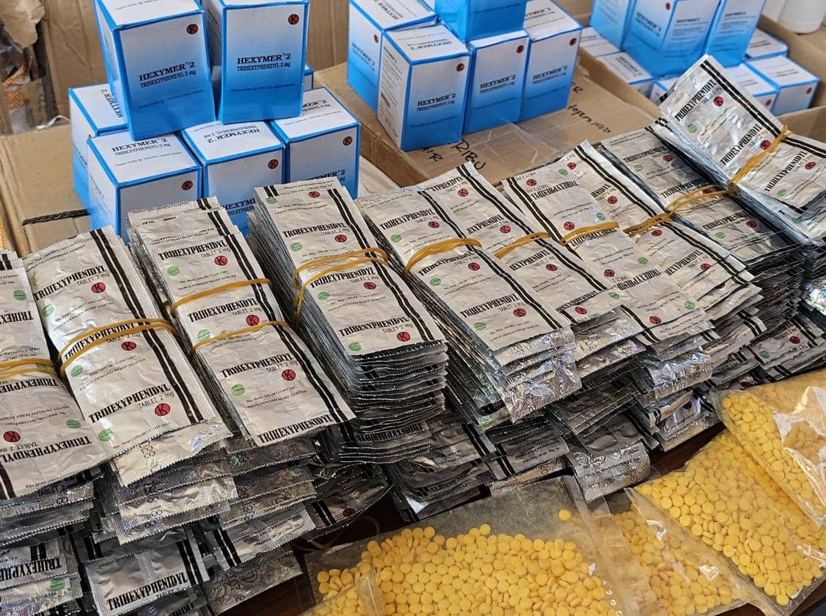 Polisi Bongkar Gudang Obat Keras Ilegal di Bandung Sita 784.500 Butir