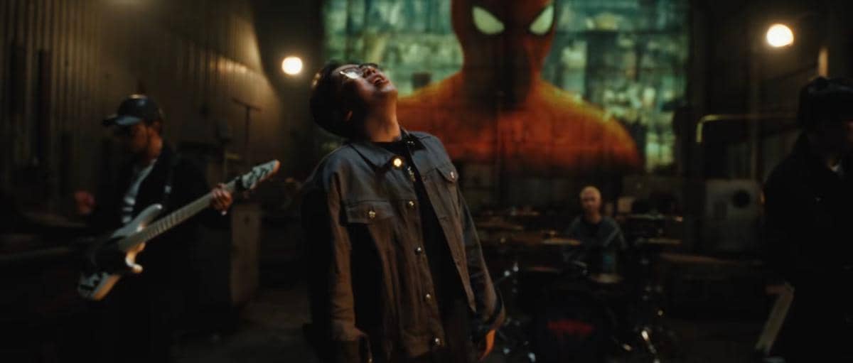 Cuplikan video musik lagu “I Miss You Every Brand New Day” oleh for Revenge yang diunggah di kanal YouTube.