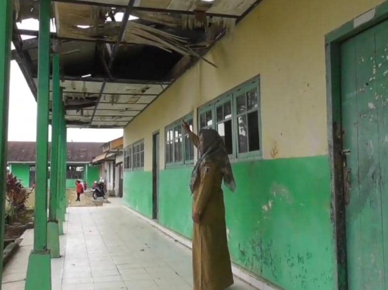 Miris! Bangunan SDN di Lamtim Rusak Parah, Siswa Belajar Shift