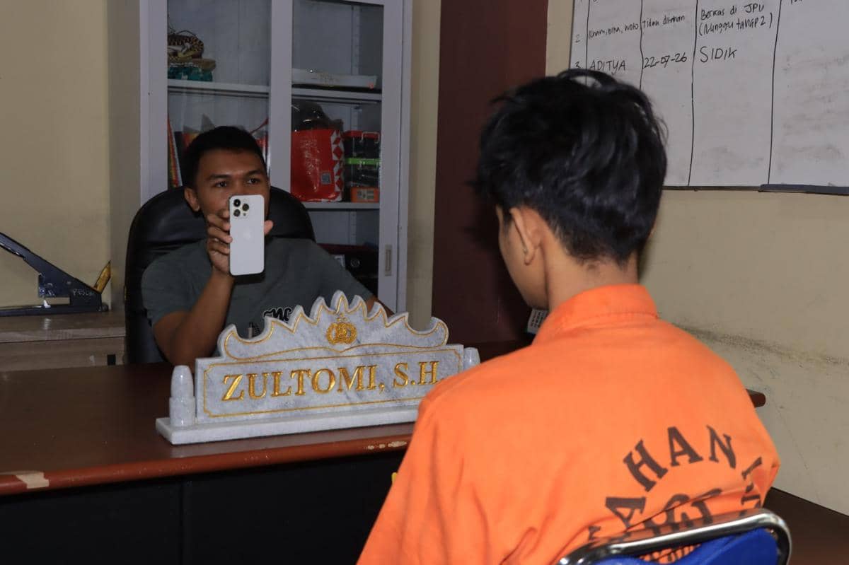Hadiahi Pacar iPhone Curian, Pemuda Pringsewu Berakhir di Penjara