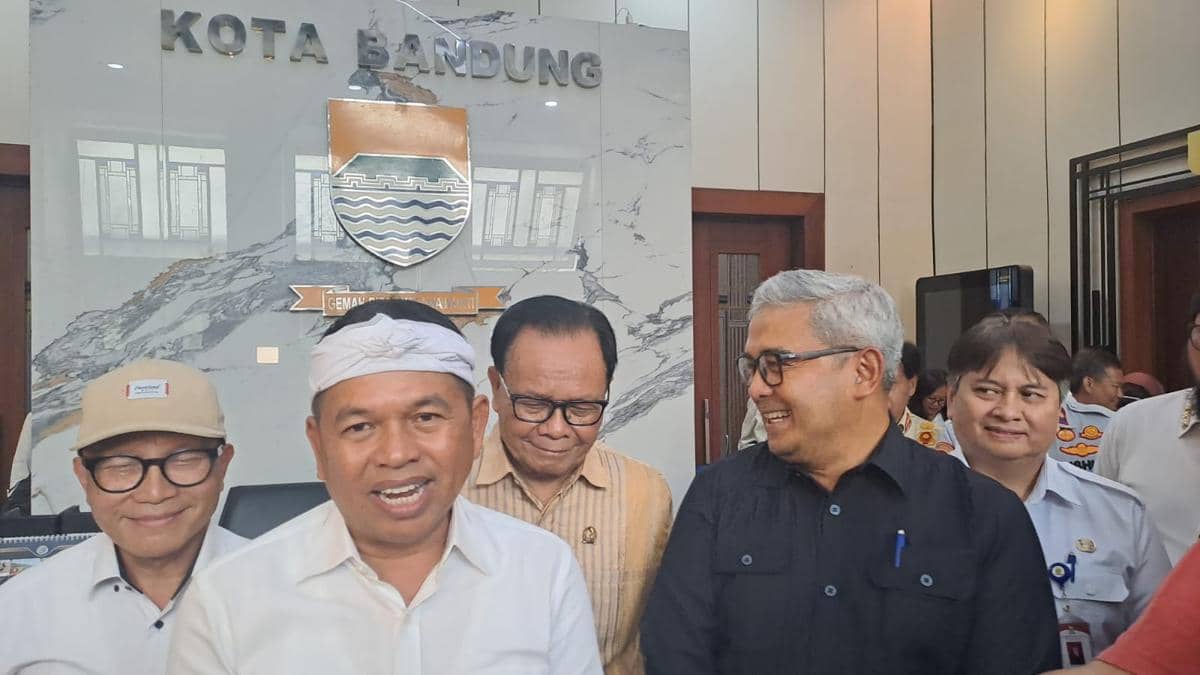 Teras Cihampelas Resmi Jadi Aset Jabar, KDM Bongkar Peninggalan Ridwan Kamil
