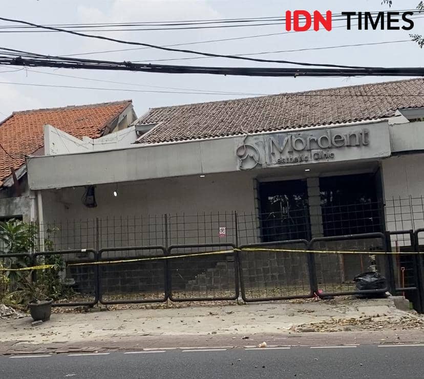 Klinik Mordent di Kramat Pela, Kebayoran Baru, Jakarta Selatan. 