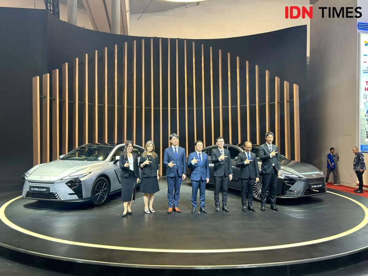 Lexus ES Baru Meluncur, Kini Punya Varian Listrik Murni
