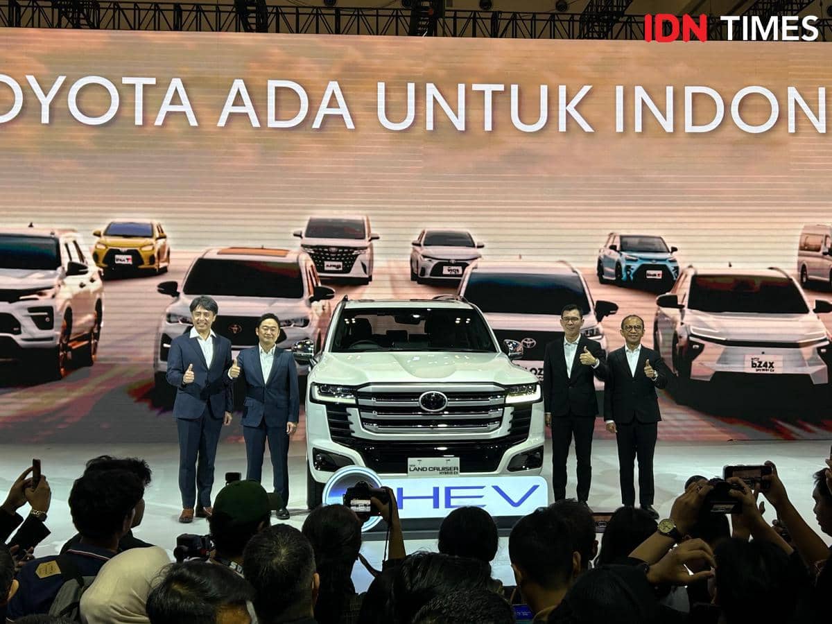 Ini Harga Land Cruiser Hybrid dan bZ4X Touring di GIIAS