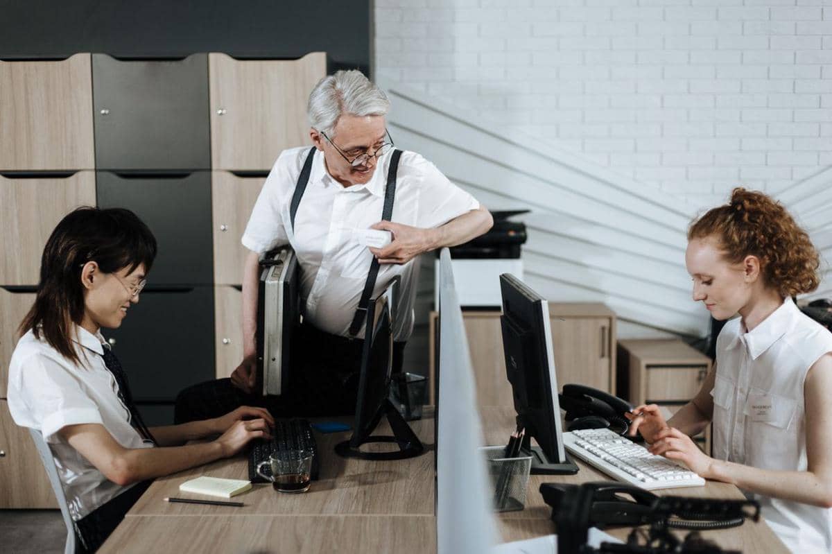 suasana kantor