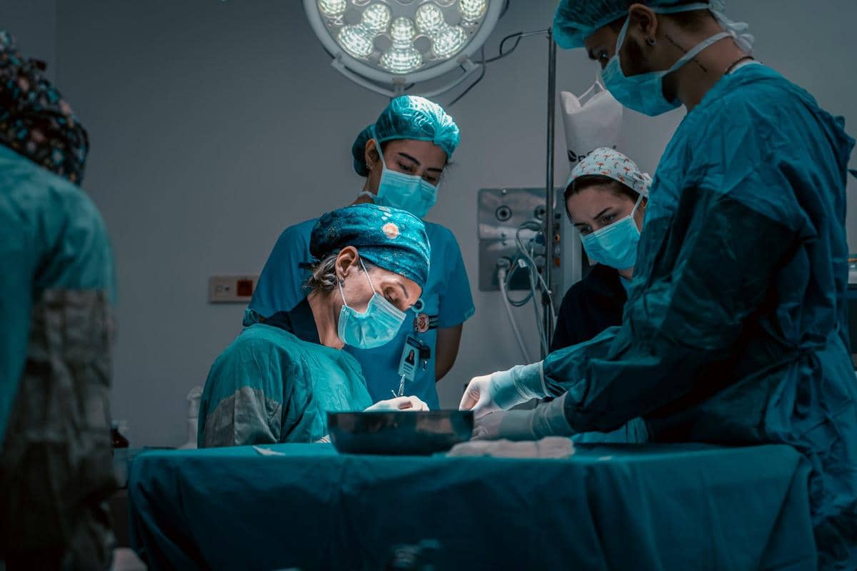 Cetak Sejarah, Vietnam Sukses Lakukan Transplantasi Penis Pertama