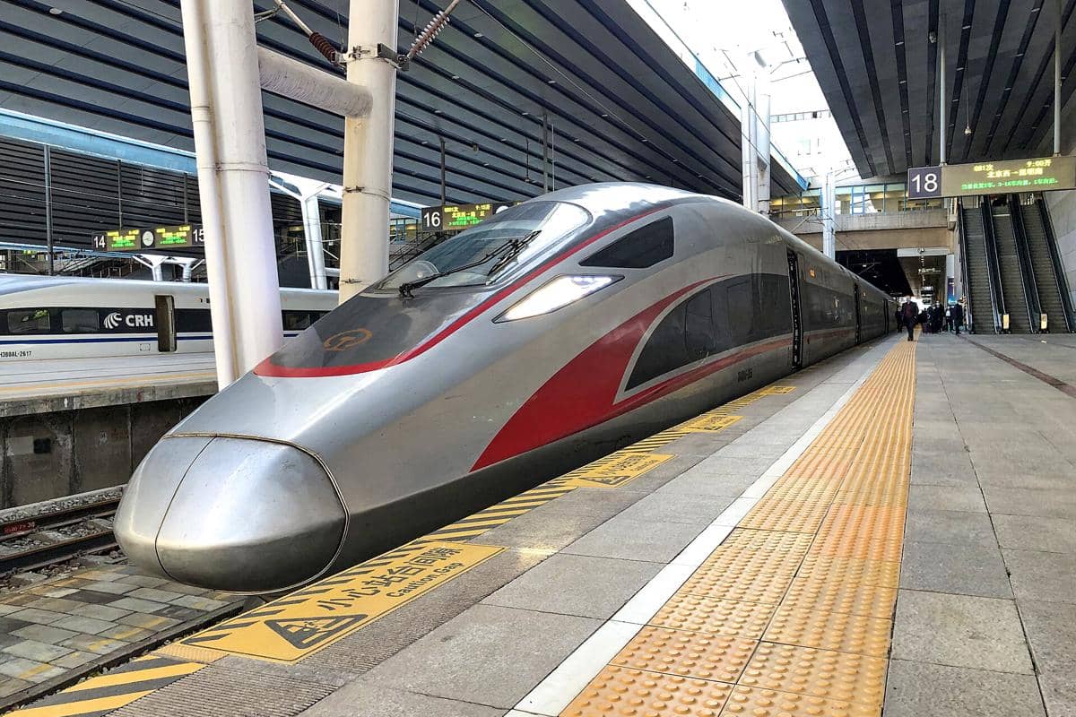 potret perjalan kereta ke Kunming