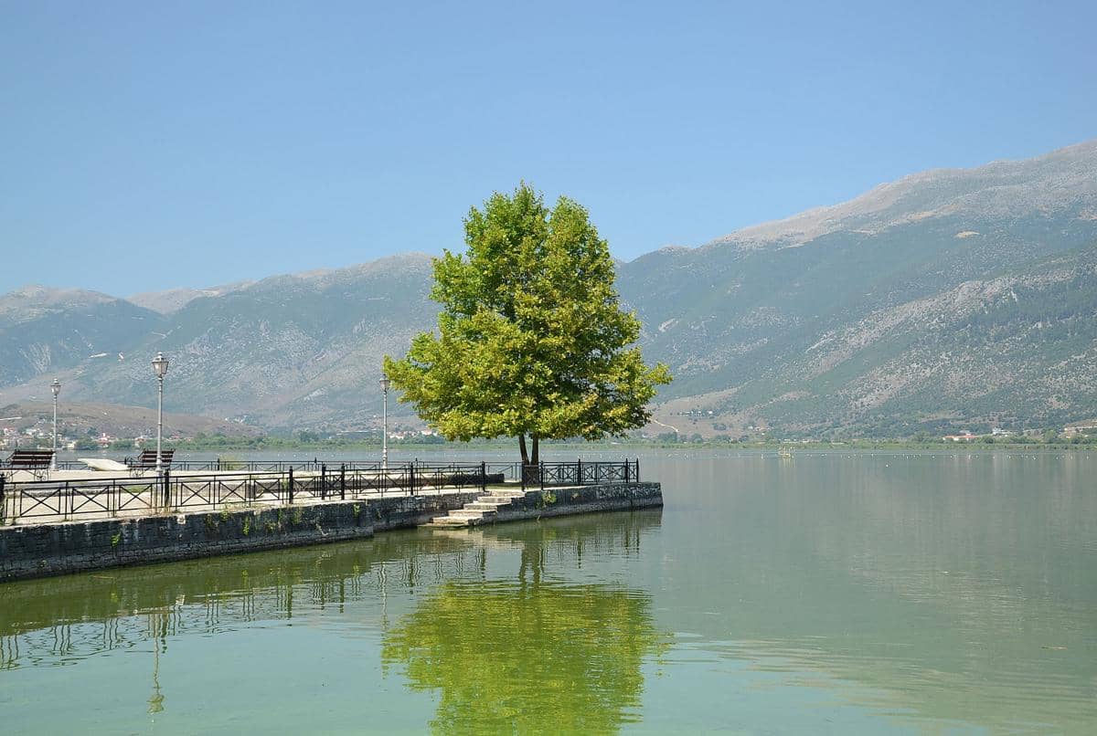 Danau Pamvotida