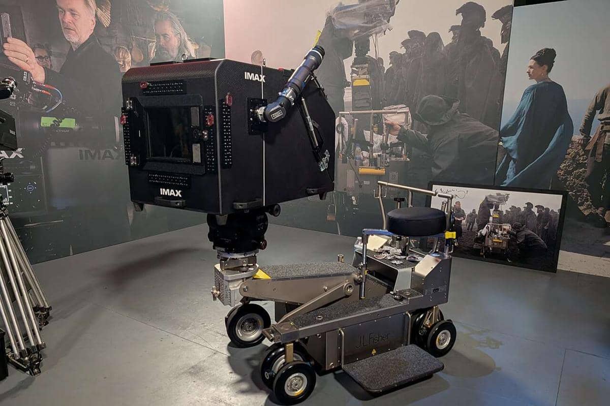 Kamera film IMAX 70mm yang digunakan dalam film Odyssey tahun 2026, dipamerkan di Los Angeles.
