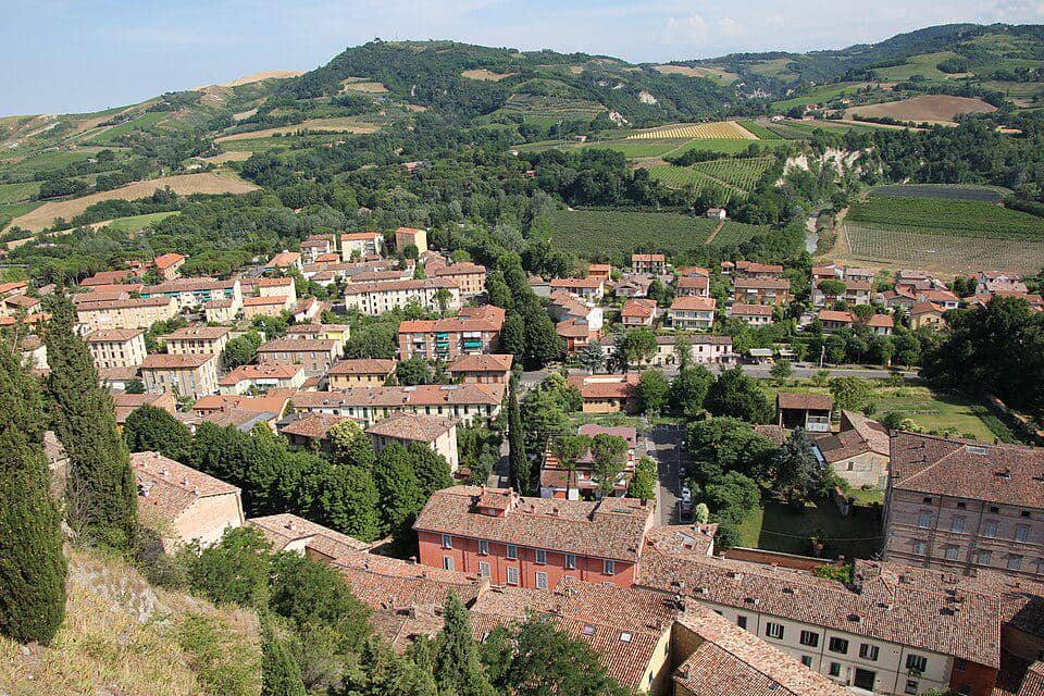 Desa Brisighella di Italia