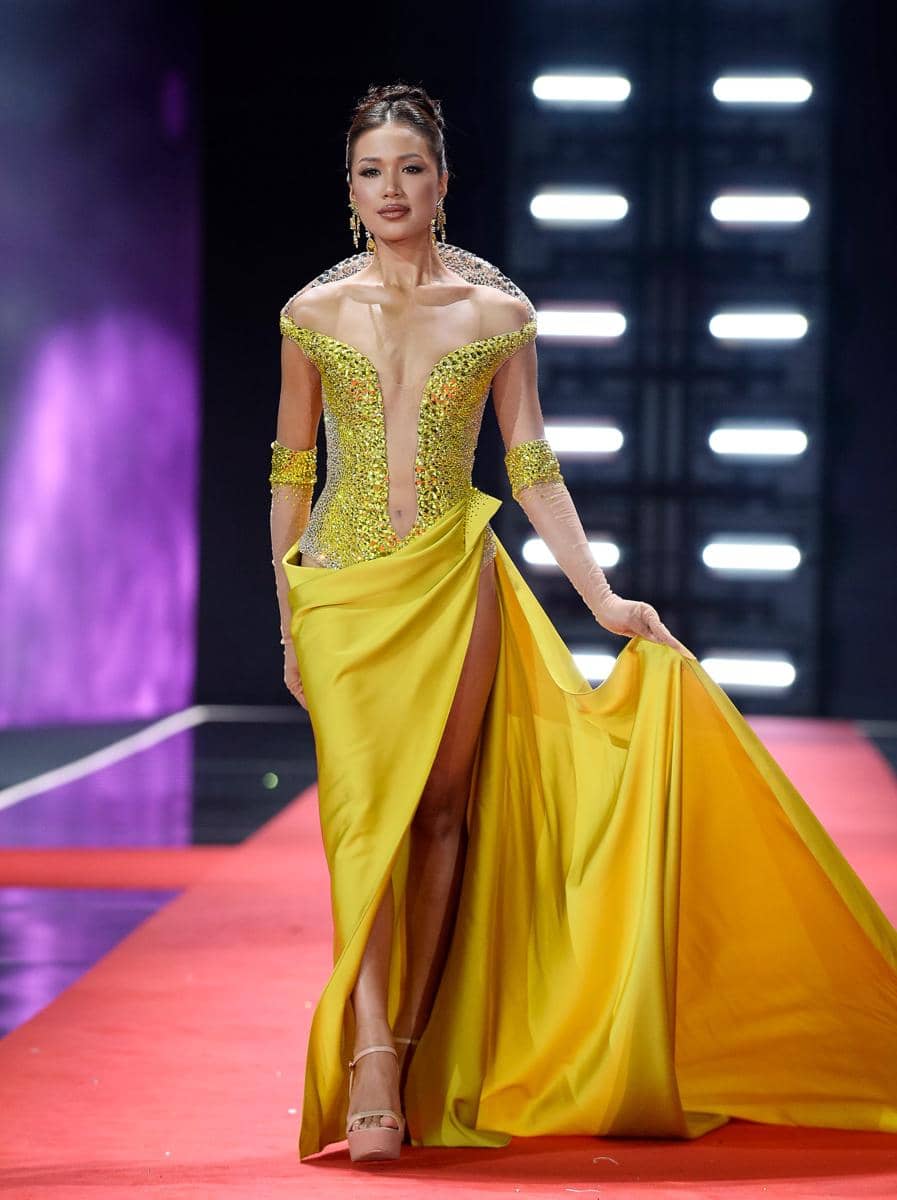 evening gown Miss Myanmar di Preliminary Miss Supranational 2026