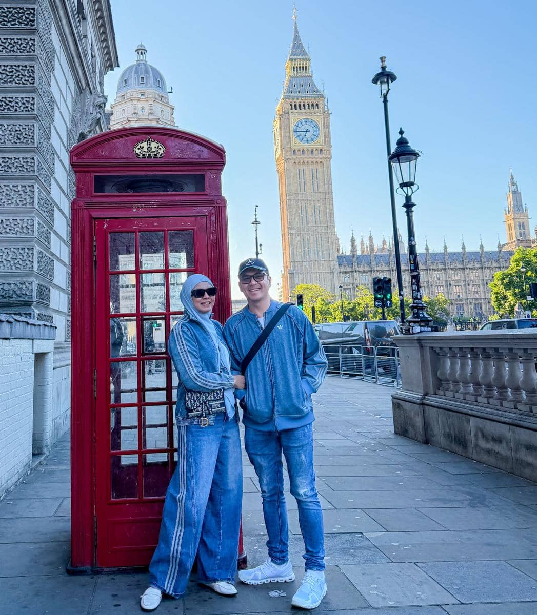 Akhmad Fadli menikmati liburan dengan keluarga di London