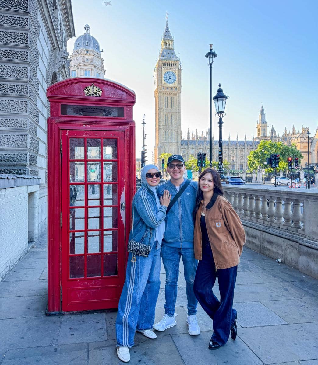 Akhmad Fadli menikmati liburan dengan keluarga di London