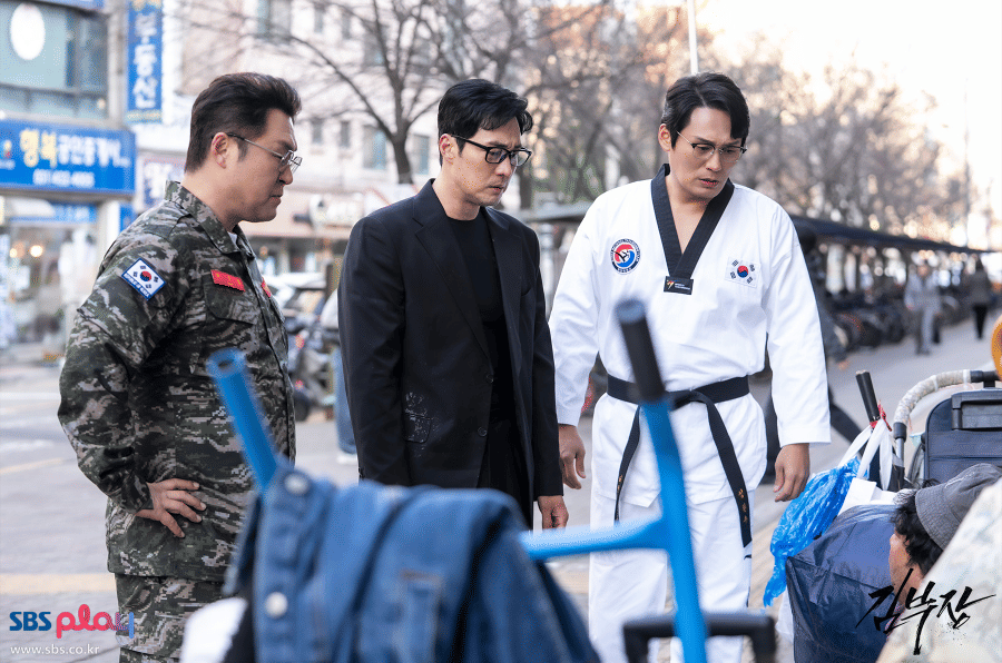 7 Kesamaan Trio Ahjussi di Agent Kim Reactivated, Family Man!