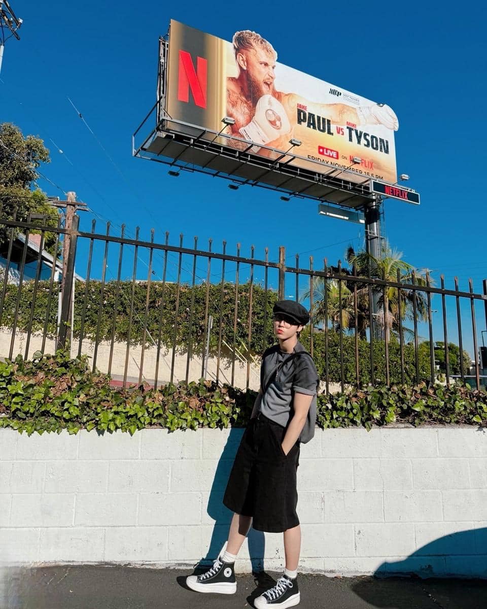 outfit Jisung Stray Kids (instagram.com/_doolsetnet)