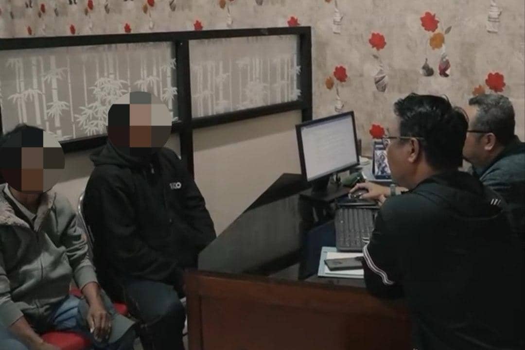 2 Petugas DLH Surabaya Terbukti Pungli Pedagang, 1 Langsung Dipecat