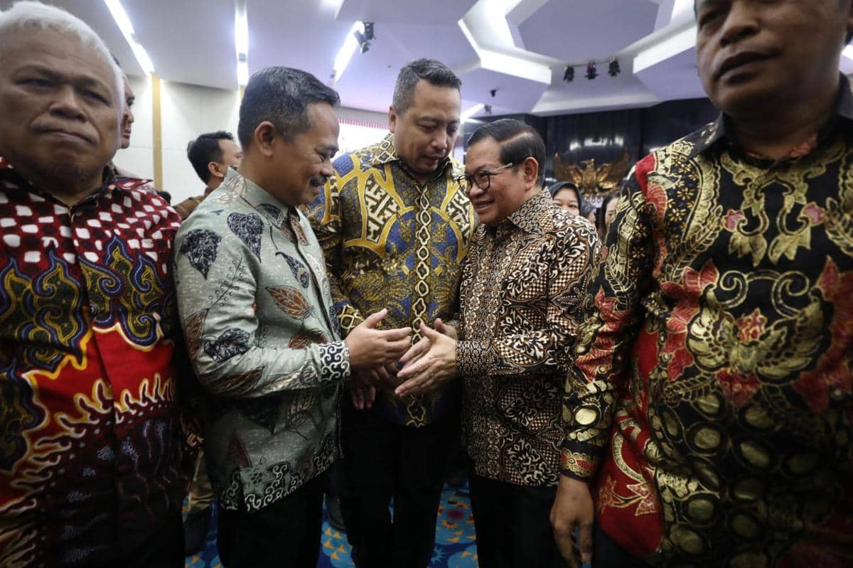 Gubernur DKI Jakarta, Pramono Anung dalam silaturahmi bersama DPRD DKI, DPR dan DPD di Gedung DPRD DKI, Kamis (30/7/2026).