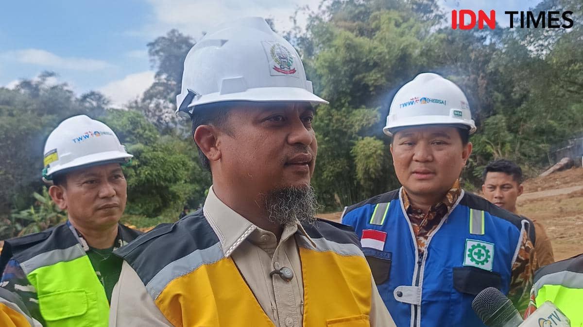 Gubernur Sulawesi Selatan Andi Sudirman Sulaiman menghadiri groundbreaking RS Regional Wilayah Selatan di Malino, Gowa.
