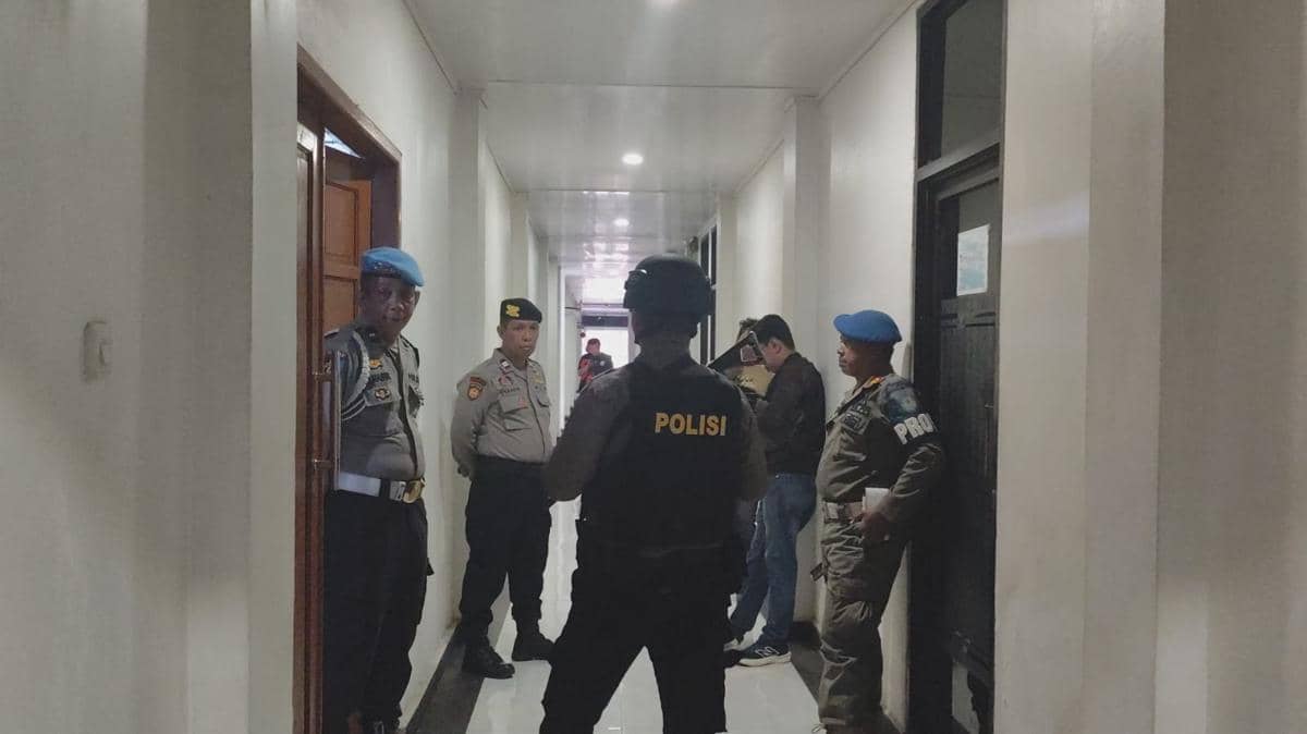 Subdit Tindak Pidana Korupsi (Tipidkor) Direktorat Reserse Kriminal Khusus (Ditreskrimsus) Polda Sulawesi Selatan (Sulsel) menggeledah Kanto