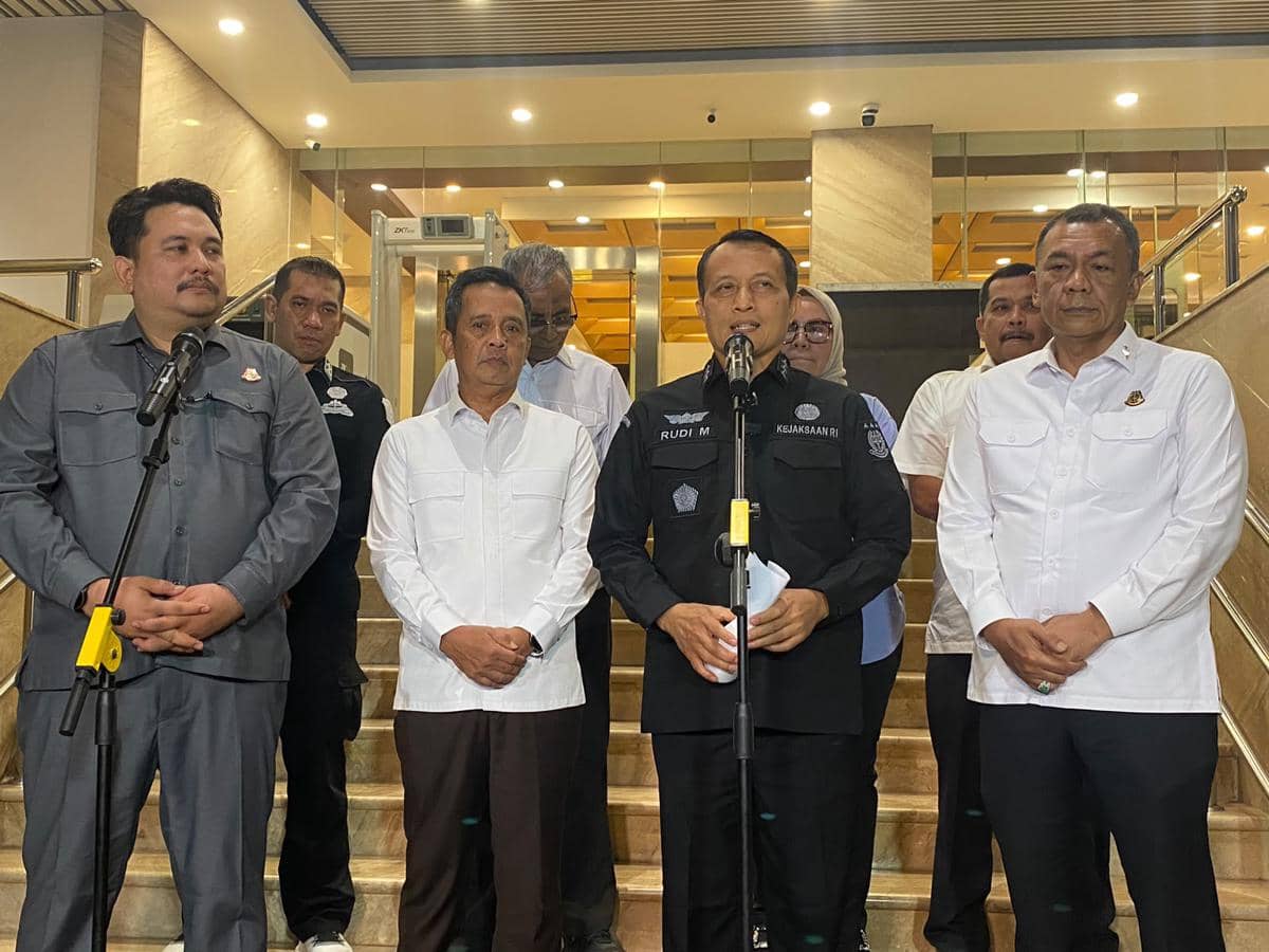 Kejagung Periksa 7 Saksi Kasus TPPU Febrie Adriansyah, Hanya Hadir Dua