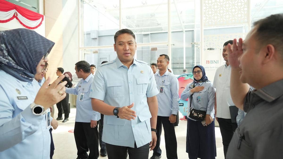 Kepala Badan Gizi Nasional (BGN) Sudaryono meresmikan Pusat Pelayanan Terpadu dan Media Center BGN.