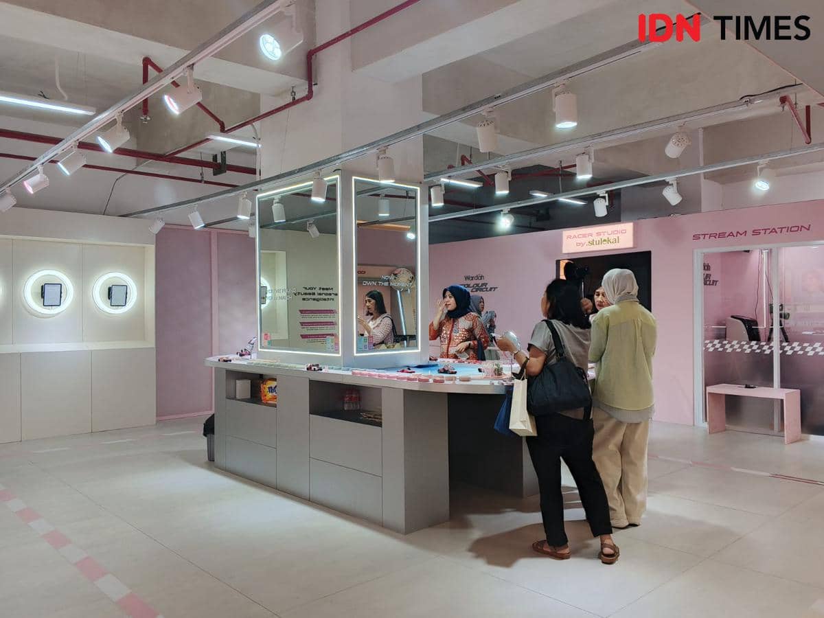 Event Wardah Colour Circuit yang digelar di Nirmana, Falatehan, Blok M, Jakarta Selatan, 29 Juli - 9 Agustus
