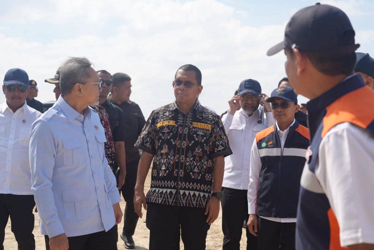 Tiga menteri melakukan kunjungan kerja ke Rote Ndao terkait rencana kawasan industri garam nasional.