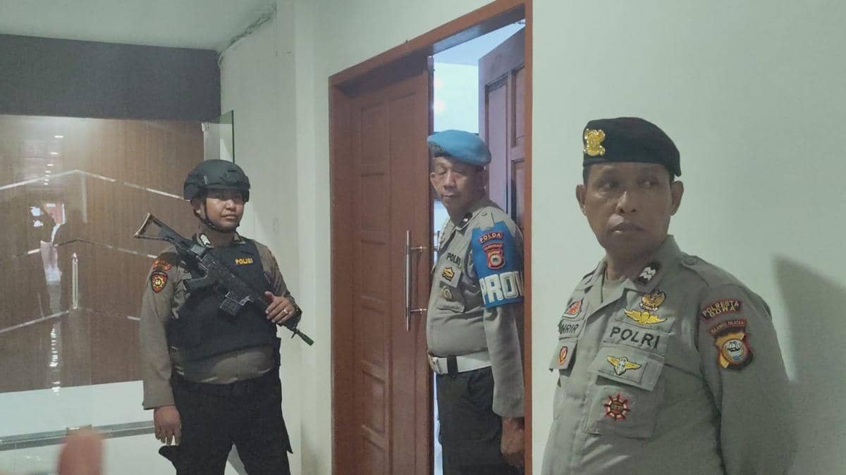 Subdit Tindak Pidana Korupsi (Tipidkor) Direktorat Reserse Kriminal Khusus (Ditreskrimsus) Polda Sulawesi Selatan (Sulsel) menggeledah Kanto