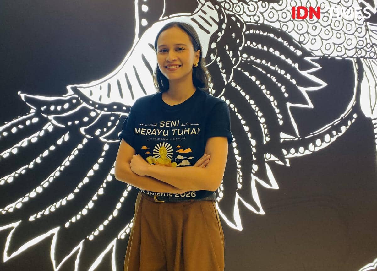 Para pemain film Seni Merayu Tuhan berada di kantor IDN dalam kegiatan pada Jumat, 23 Juli 2026.