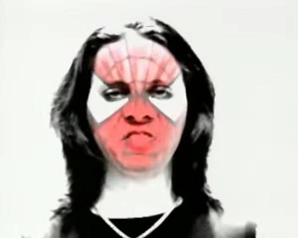 Cuplikan video musik resmi “Cry Out” dari band Edane yang diunggah melalui kanal YouTube Sony Music Indonesia.