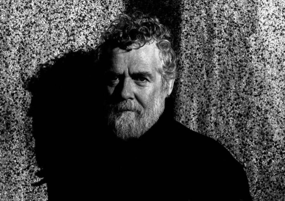 Aktor dan Musisi Glen Hansard Meninggal Dunia dalam Kecelakaan Motor