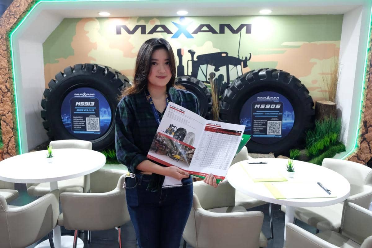 Area pameran Sailun di INAGRITECH 2026 dengan identitas merek Sailun dan materi promosi di lokasi acara.