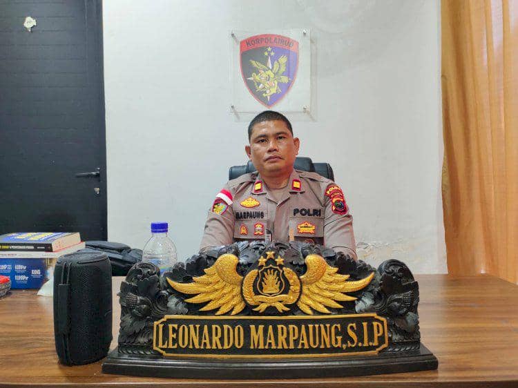 Potret IPTU Leonardo Marpaung, Kepala Satuan Polairud Polres Manggarai Barat, dalam seragam dinas.